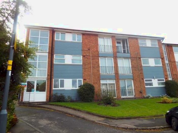 2 Bedroom Flat To Rent In St. Pauls Crescent, Coleshill., B46