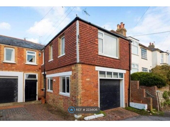 3 Bedroom Semi-Detached House To Rent In Wellington Place, Sandgate, CT20