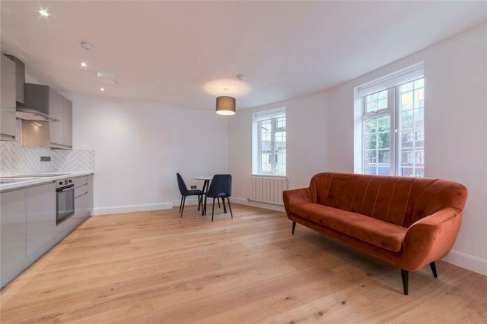 1 Bedroom Flat To Rent In Barking Road, London, E13