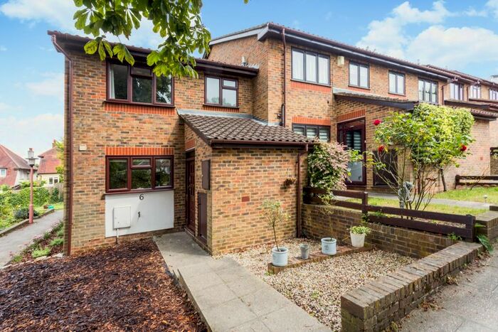 3 Bedroom End Of Terrace House To Rent In Corrib Drive, Sutton, SM1