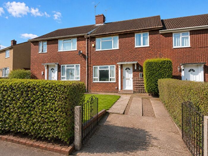 4 Bedroom Terraced House For Sale In Brockley Close, Tilehurst, Reading, RG30