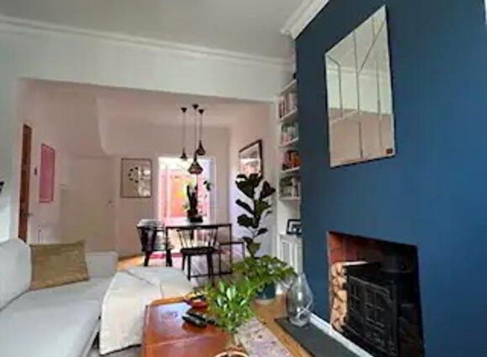 2 Bedroom Mid Terraced House To Rent In Belmont Avenue, Belfast, BT4