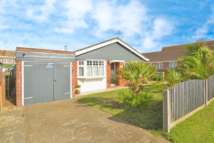 3 Bedroom Bungalow For Sale In Merritt Road, Greatstone, New Romney, Kent, TN28