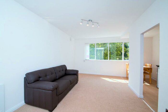 Studio To Rent In Haverstock Hill, Belsize Park, NW3