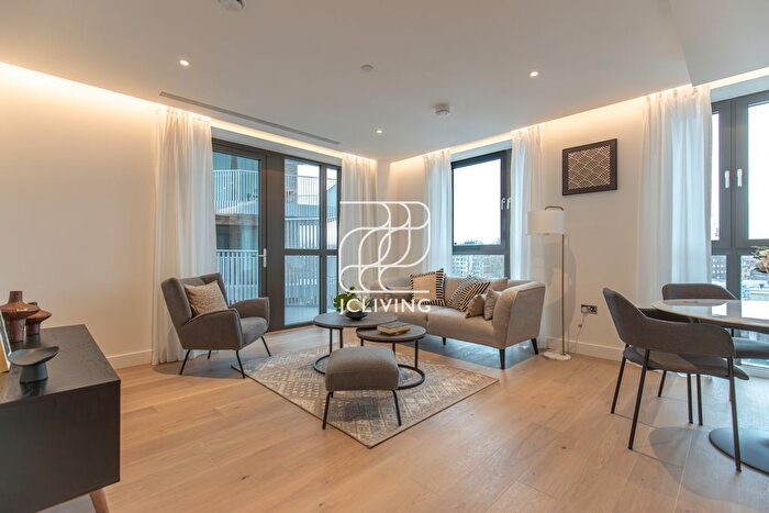 2 Bedroom Flat To Rent In Paragon Square London, London, WC1X