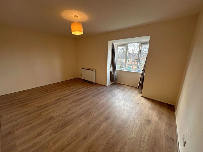 1 Bedroom Studio To Rent In Studio Flat – Pycroft Way, Edmonton, N9