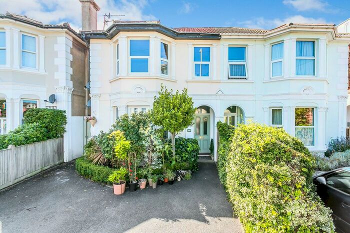 2 Bedroom Maisonette To Rent In Upper Grosvenor Road, Tunbridge Wells, TN1