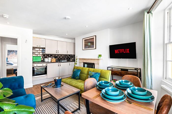 2 Bedroom Flat To Rent In Brunswick Place, Hove, BN3