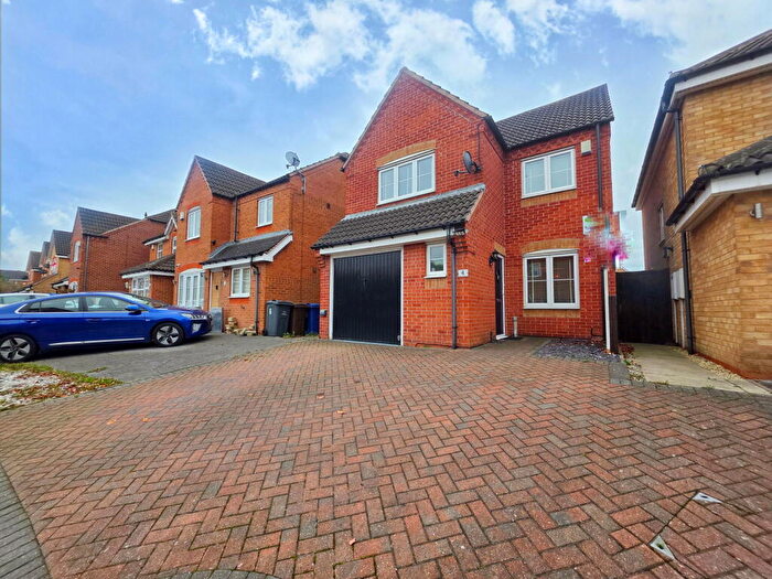 3 Bedroom Detached House For Sale In Stockwell Green, Barnsley, S71