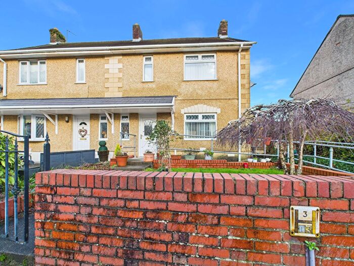 2 Bedroom Semi-Detached House For Sale In Greenway Street, Llanelli, SA15