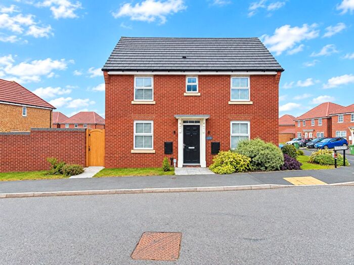 3 Bedroom Semi-Detached House For Sale In Douglas Road, Hednesford, Cannock, WS12