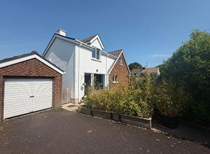 4 Bedroom Semi-Detached House For Sale In Glenside, Strabane, BT82