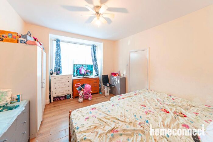 4 Bedroom Terraced House For Sale In Bedford Road, London, E6