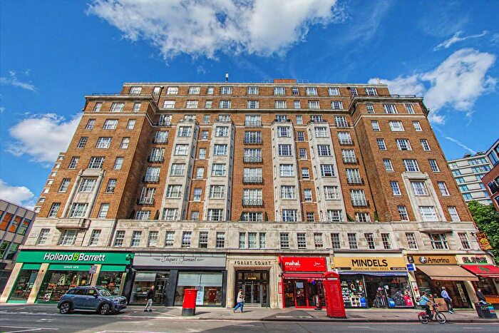 3 Bedroom Flat For Sale In Edgware Road, London, W2
