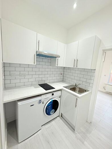 1 Bedroom Studio To Rent In Linthorpe Road, London, N16