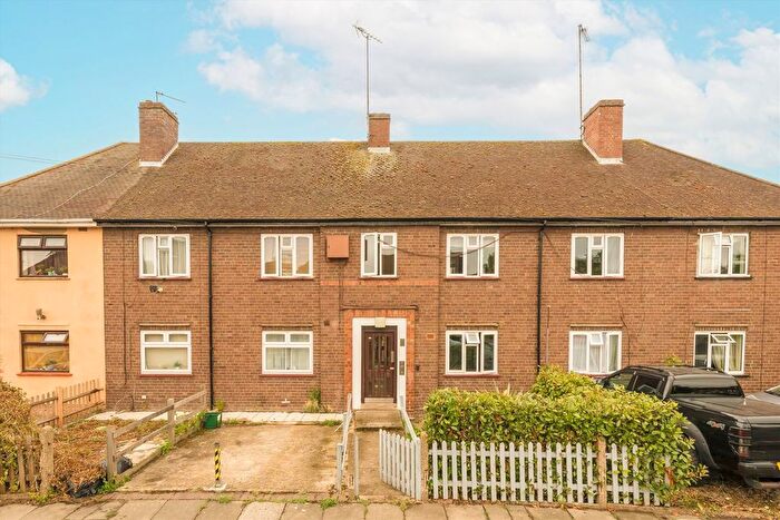 2 Bedroom Flat To Rent In Carville Crescent, Brentford, TW8