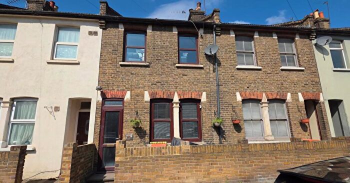 4 Bedroom Terraced House For Sale In Boxley Street, London, E16