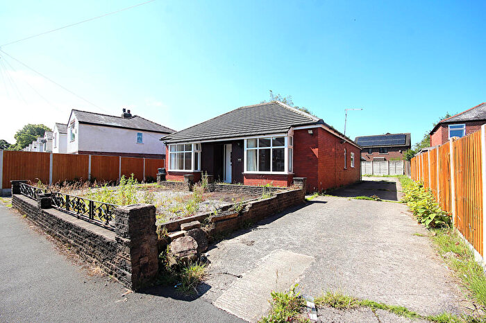3 Bedroom Bungalow To Rent In South Meadow Lane, Preston, PR1