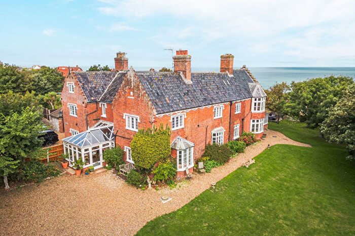 7 Bedroom Semi Detached House For Sale In Cromer Road, Mundesley, Norwich, NR11