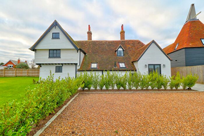 5 Bedroom Detached House For Sale In Herne Bay Road, Canterbury, CT3