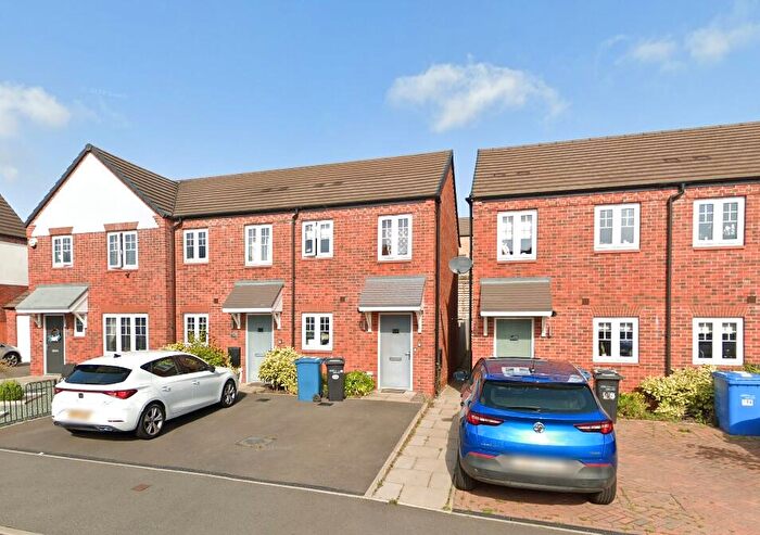 2 Bedroom End Of Terrace House To Rent In Meadow Way, Tamworth, Staffordshire, B79