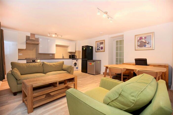 3 Bedroom Flat To Rent In Westgate Road, Newcastle Upon Tyne NE4