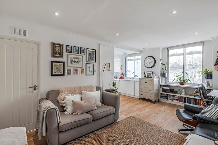 1 Bedroom Flat For Sale In Westbourne Gardens, Hyde Park, W2