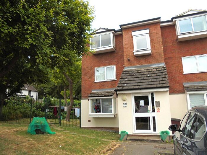 1 Bedroom Flat For Sale In Harkness Close, Harold Hill, Romford, Essex, RM3