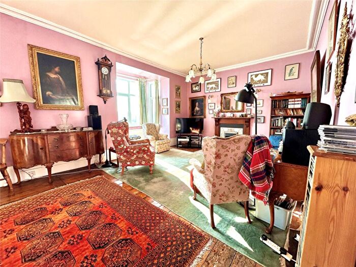 5 Bedroom Semi-Detached House For Sale In Pier Road, Milford Haven, SA73