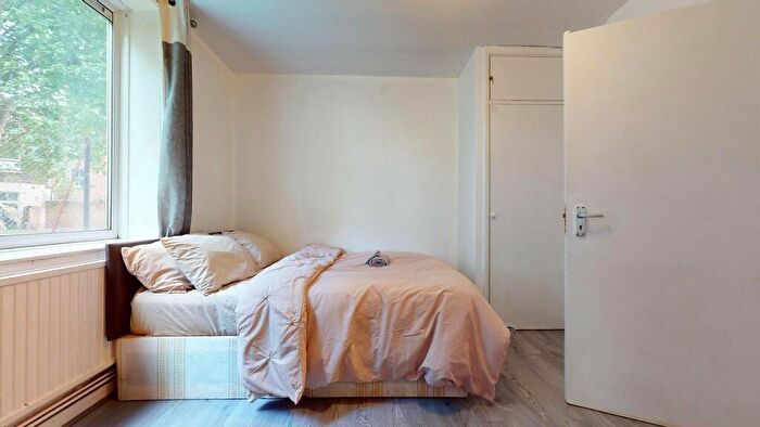 2 Bedroom Flat To Rent In Evering Road, Stoke Newington, E5