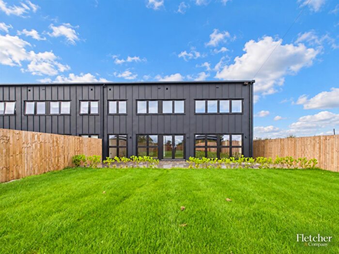 5 Bedroom Semi-Detached House To Rent In Dapple Barn, Mugginton, Weston Underwood, Ashbourne, DE6