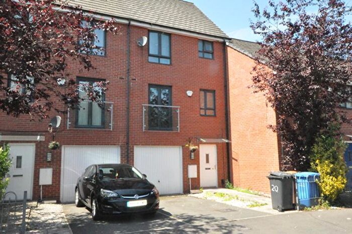 3 Bedroom Semi-Detached House To Rent In Alban Street, Salford, M7