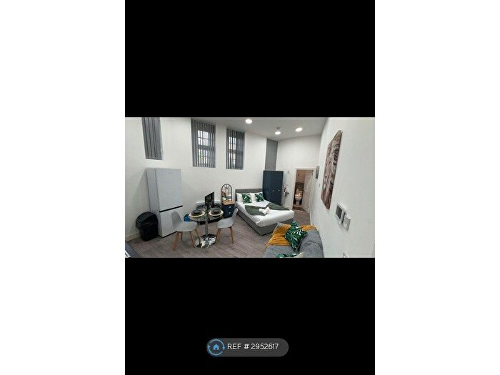 Studio To Rent In St. Georges Road, Bolton, BL1
