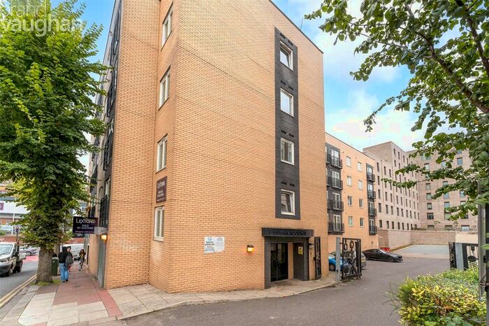 1 Bedroom Flat To Rent In Coombe Road, Brighton, East Sussex, BN2