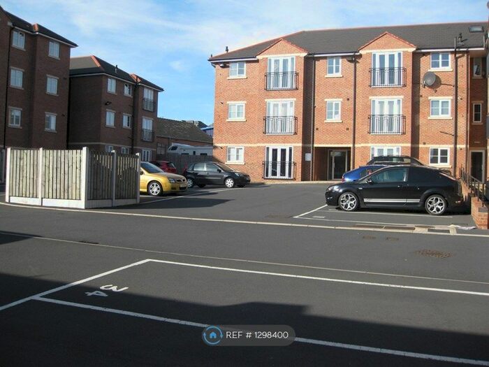 2 Bedroom Flat To Rent In Langdale Court, Barnsley S71
