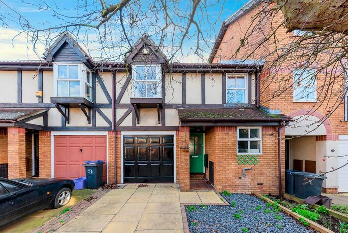 4 Bedroom Property To Rent In Mortlake Drive, Mitcham, CR4