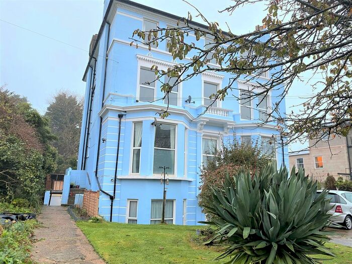 3 Bedroom Flat To Rent In Pevensey Road, St Leoanrds, East Sussex TN38