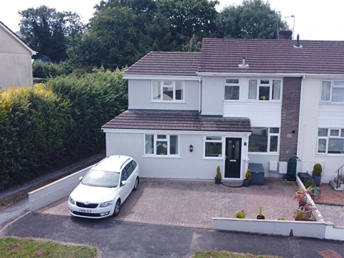 3 Bedroom End Of Terrace House For Sale In School Close, Plympton, Plymouth, PL7
