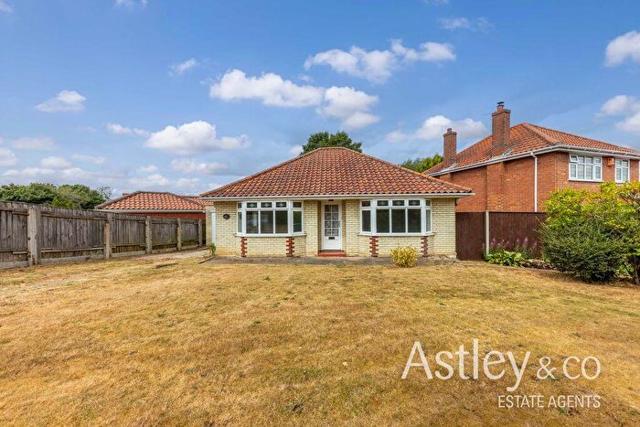2 Bedroom Detached Bungalow For Sale In Burma Road, Old Catton, Norwich, NR6
