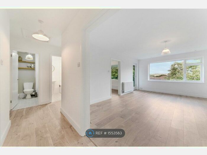 2 Bedroom Flat To Rent In Stevens Court, Beckenham, BR3