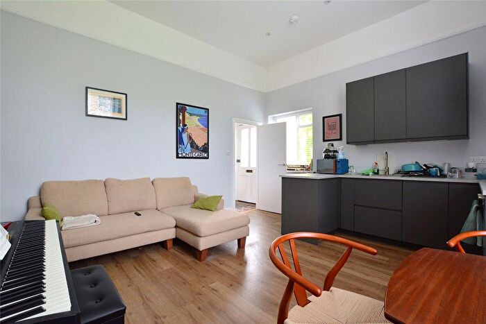 1 Bedroom Flat To Rent In Lewisham Hill, London, SE13