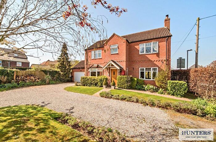 4 Bedroom Detached House For Sale In Station View, Cliffe, Selby, YO8