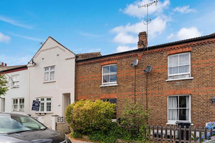 2 Bedroom Terraced House To Rent In Cowley Road, Wanstead, E11