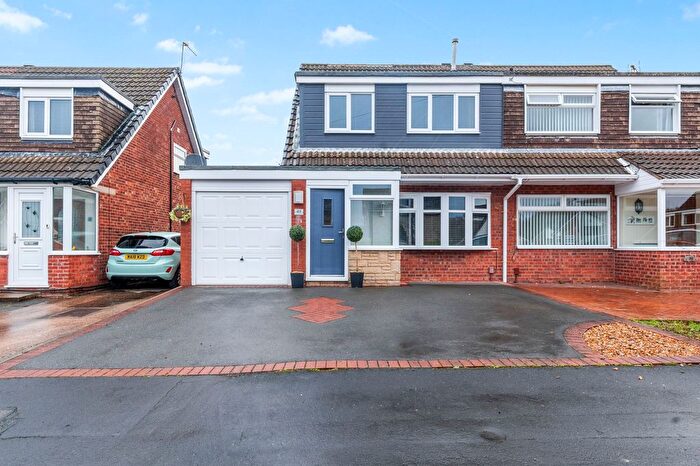3 Bedroom Semi Detached House For Sale In Hawthorn Drive, Eccleston, WA10