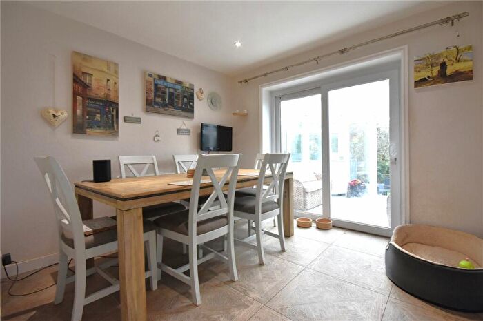 4 Bedroom Detached House For Sale In Gorse Lane, Wrecclesham, Farnham, Surrey, GU10