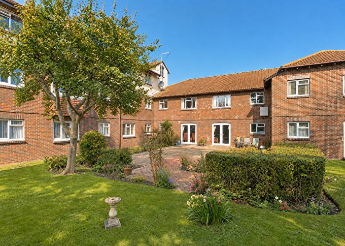 1 Bedroom Retirement Property For Sale In Freshbrook Court, Freshbrook Road, Lancing, BN15