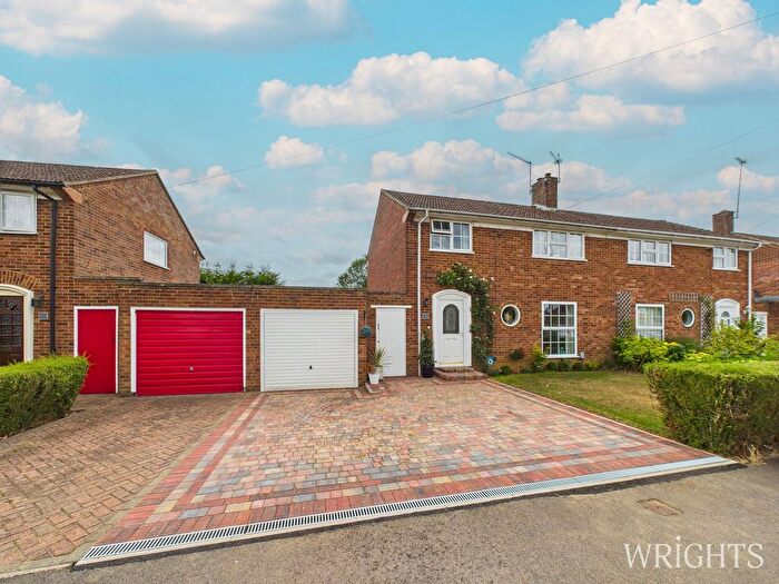 3 Bedroom Semi-Detached House For Sale In Moorlands, Welwyn Garden City, AL7