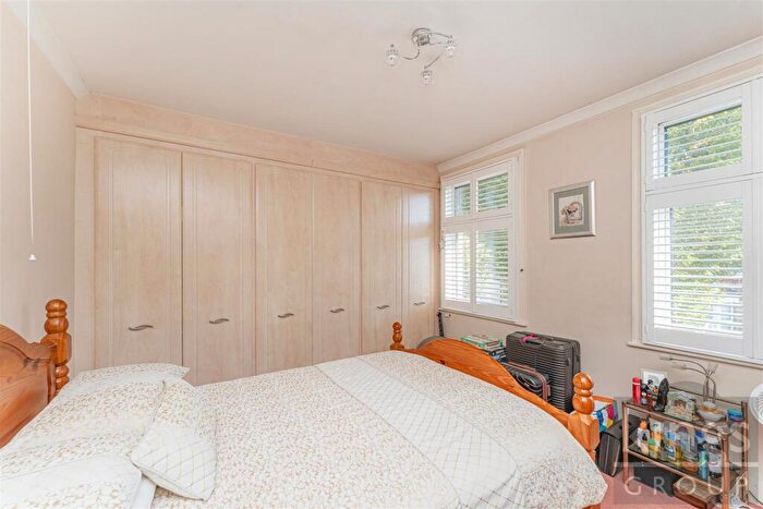2 Bedroom Terraced House For Sale In Bulwer Road, Edmonton, N18