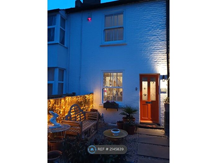 2 Bedroom Terraced House To Rent In School Road, East Molesey, KT8