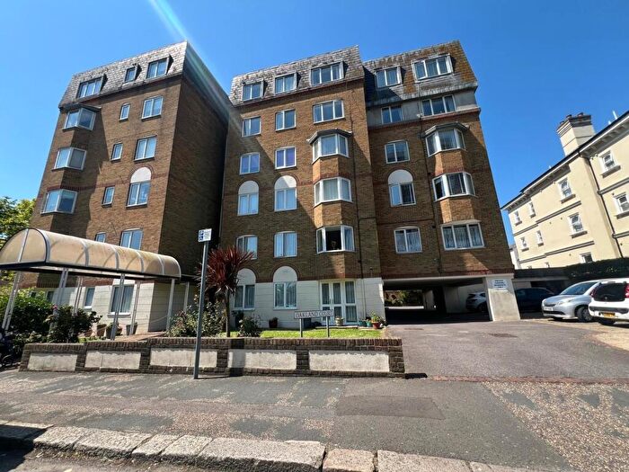 1 Bedroom Retirement Property For Sale In Gratwicke Road, Worthing, BN11